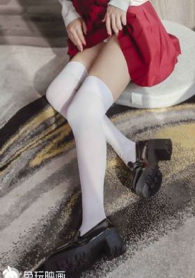 巨胸喷奶水视频www免费播放1_国语版中文版